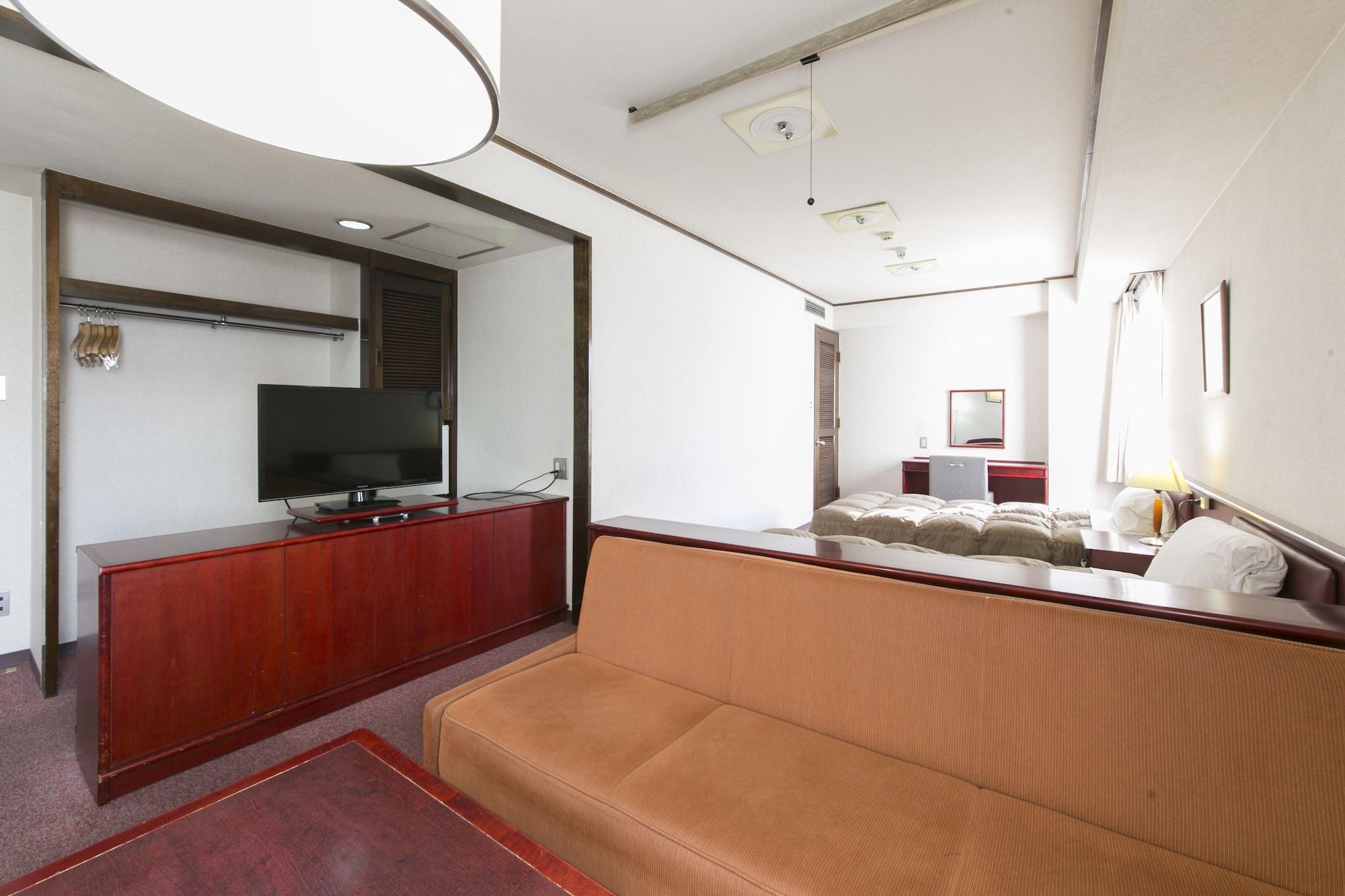 Hotel S-Plus Hiroshima Peace Park Екстер'єр фото