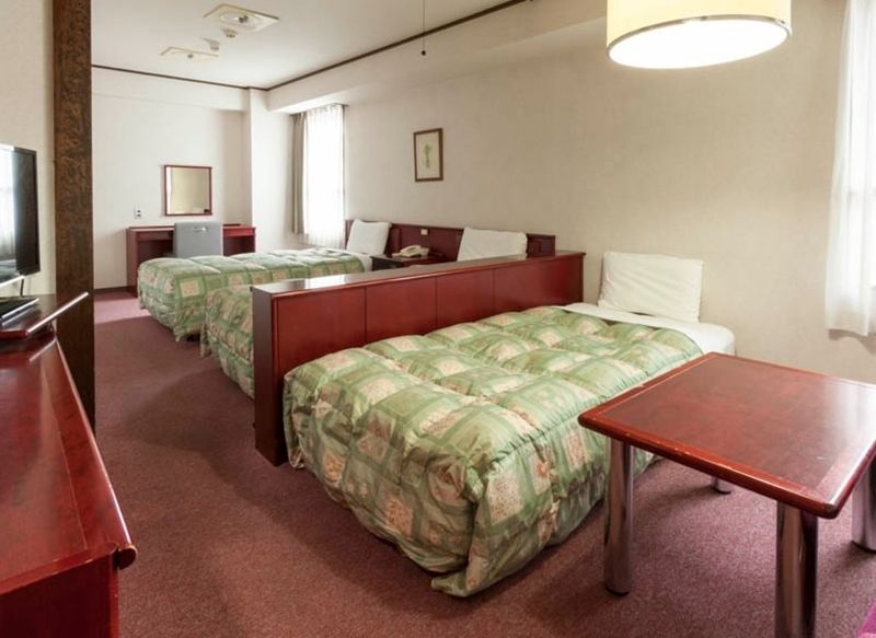 Hotel S-Plus Hiroshima Peace Park Екстер'єр фото