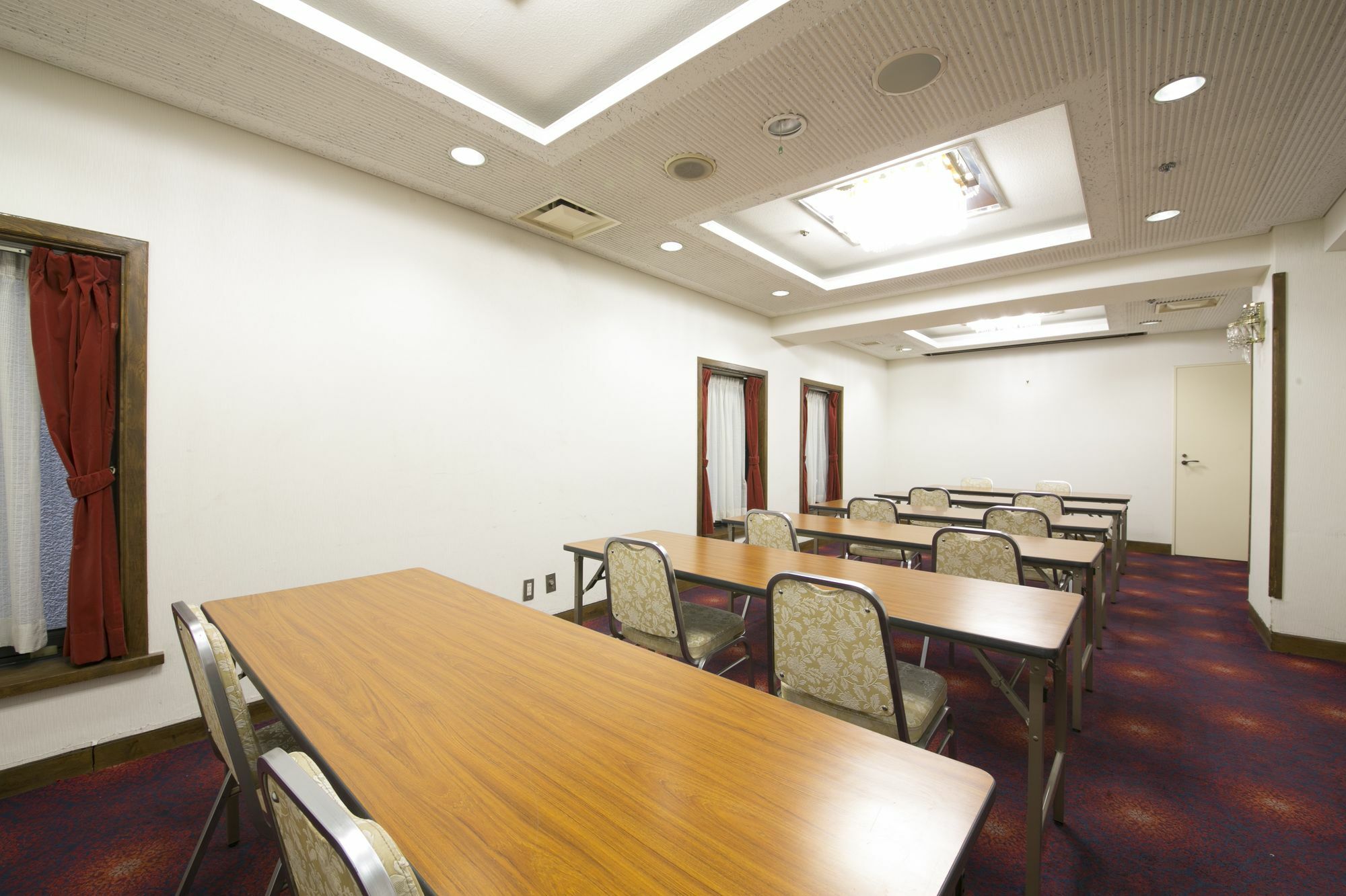 Hotel S-Plus Hiroshima Peace Park Екстер'єр фото