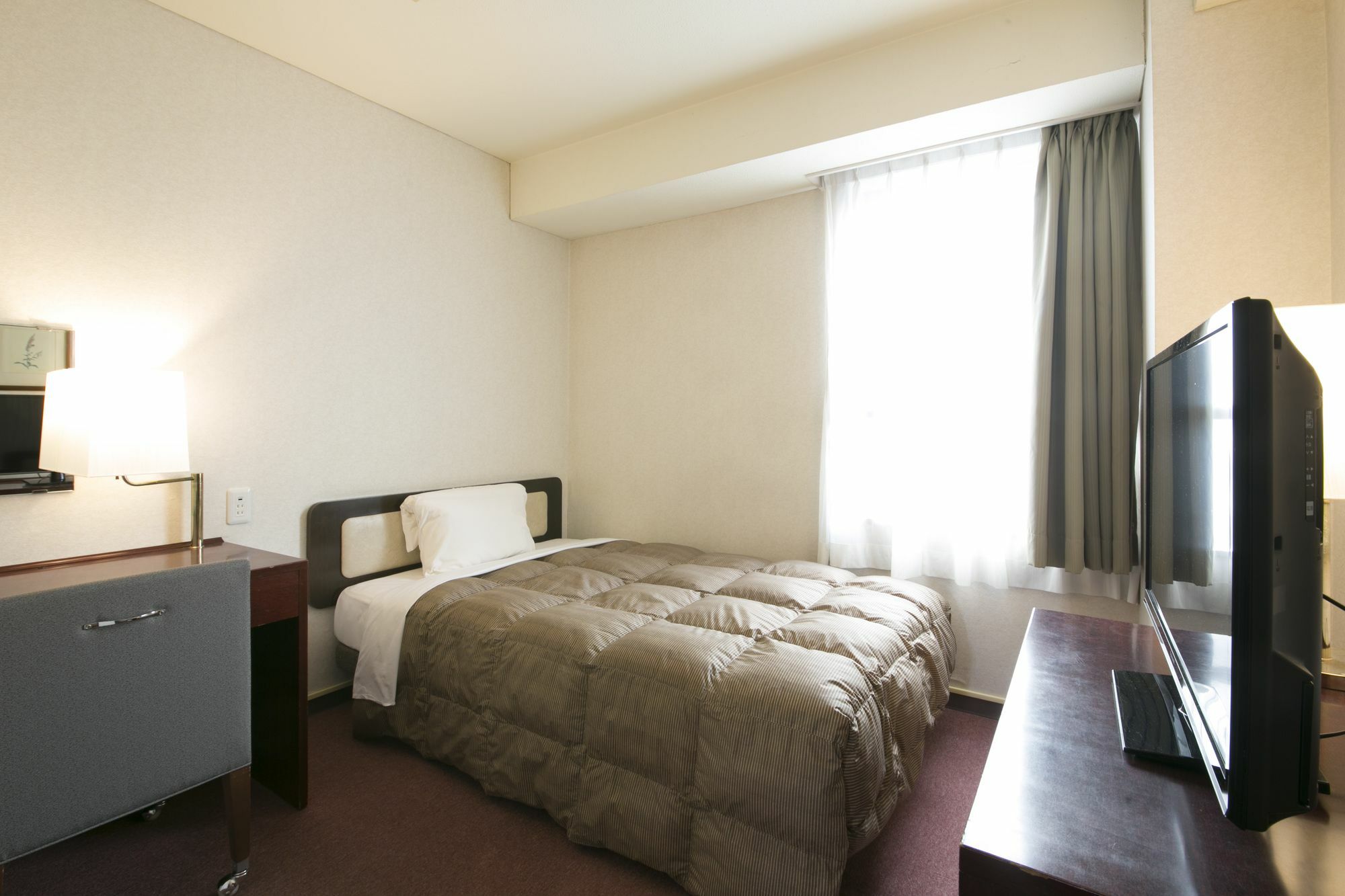 Hotel S-Plus Hiroshima Peace Park Екстер'єр фото